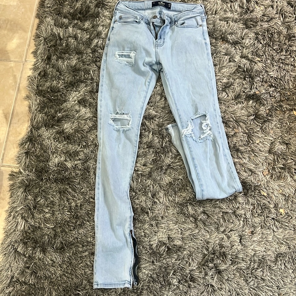 Men’s Hollister size 29X 32 stacked skinny ripped denim jeans